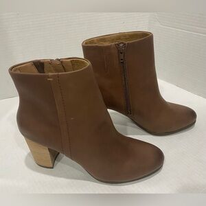 Vionic Brown Leather Kennedy Ankle Heel Boots sz 9.5